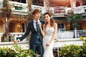 婚紗店應根椐新娘的體形來設定婚紗的款式